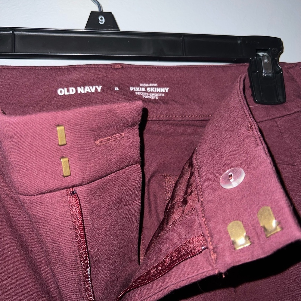 Old Navy Women's High Waisted Pixie Skinny Ankle Pants - Picture 4 of 10